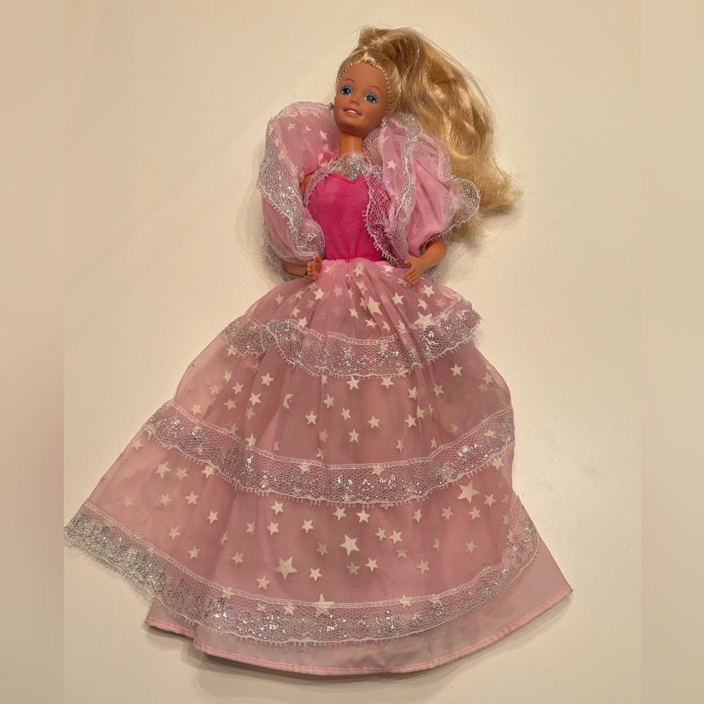 Vintage 1985 Dream Glow Barbie Doll #2248 - Starry Gown Glows in the Dark!